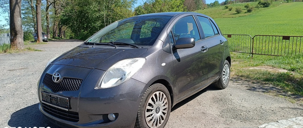 Toyota Yaris cena 14900 przebieg: 123000, rok produkcji 2007 z Góra małe 16